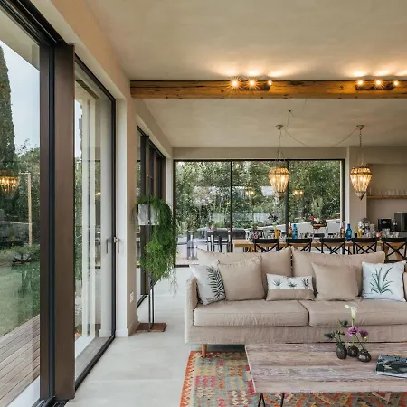 Luxurious In With Private Pool Vila Civitanova Marche