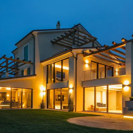 Vila Luxurious In With Private Pool Civitanova Marche