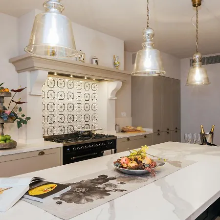 Luxurious In With Private Pool * Civitanova Marche
