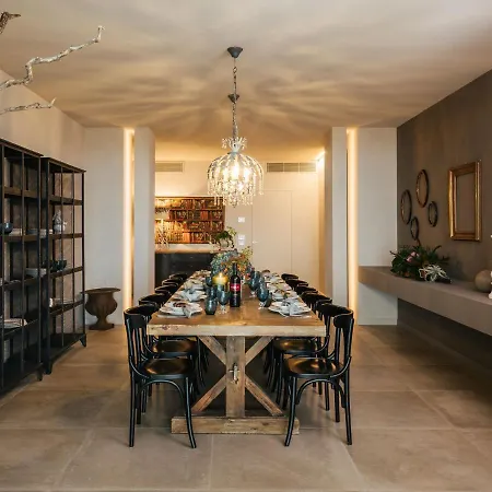Vila Luxurious In With Private Pool
