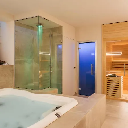 Vila Luxurious In With Private Pool