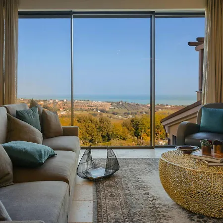 Luxurious In With Private Pool