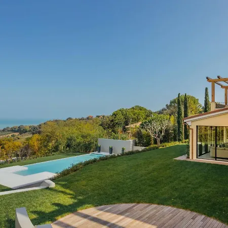 Luxurious In With Private Pool *